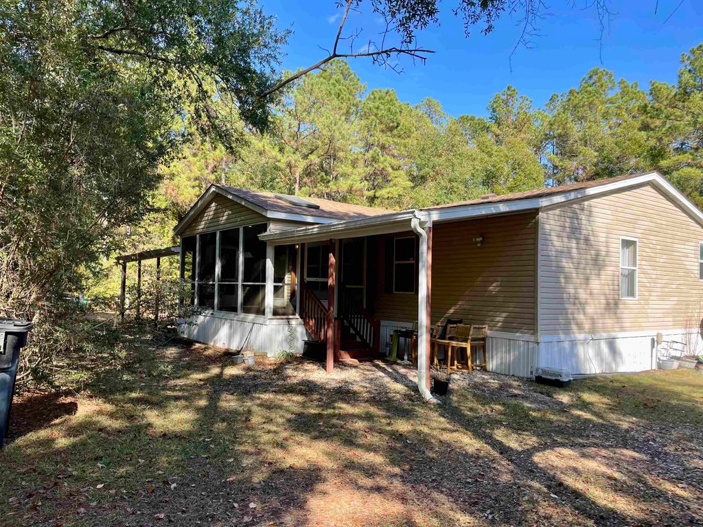 Photo of 16873 Lake Christiana Court, Tallahassee, FL 32310 (MLS # 393234)