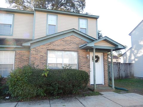 Photo of 2775 Tess Circle, Tallahassee, FL 32304 (MLS # 392730)