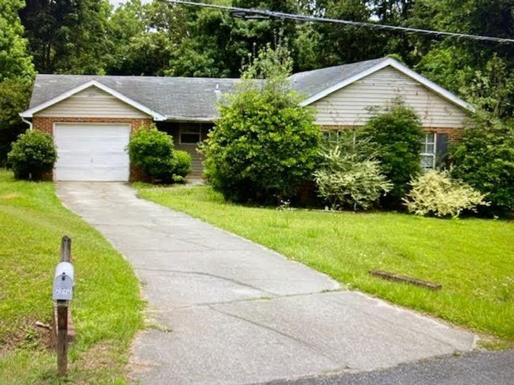 Photo of 2772 N Whitney Drive #4, Tallahassee, FL 32309 (MLS # 350700)