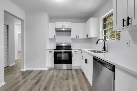 Tiny photo for 2314 Oxford Road, Tallahassee, FL 32304 (MLS # 394975)