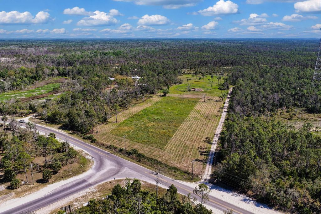 Photo of 00 SW 358 Highway, Steinhatchee, FL 32359 (MLS # 399195)