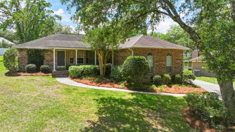 Photo of 2733 Newmarket Circle, Tallahassee, FL 32309 (MLS # 400311)