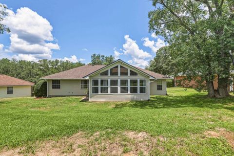 Tiny photo for 2733 Newmarket Circle, Tallahassee, FL 32309 (MLS # 400311)