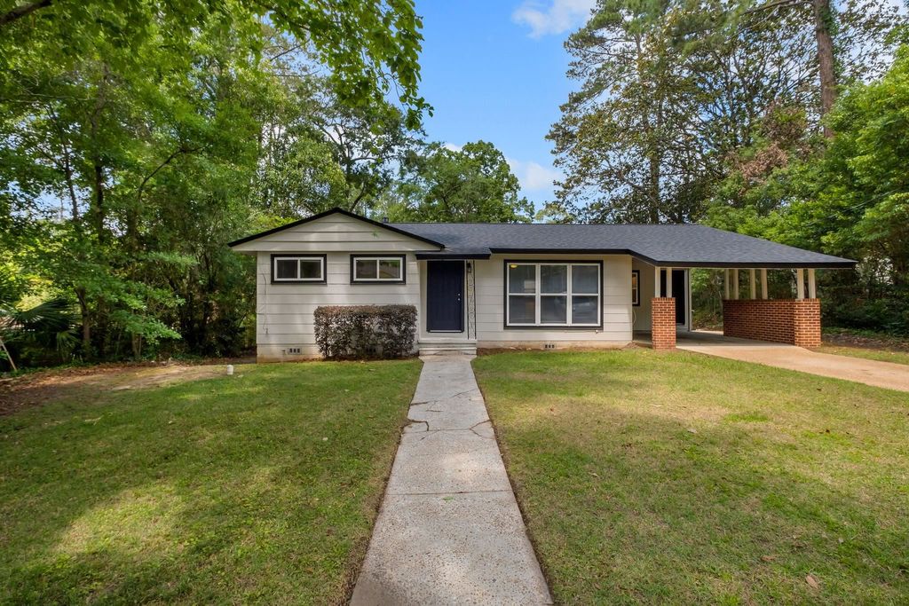 Photo of 944 Spottswood Drive, Tallahassee, FL 32308 (MLS # 400174)