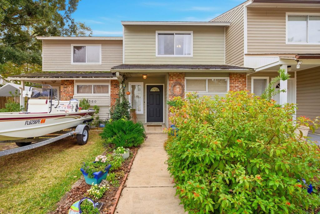 Photo of 4364 BENCHMARK TRCE Trce, Tallahassee, FL 32317 (MLS # 393899)