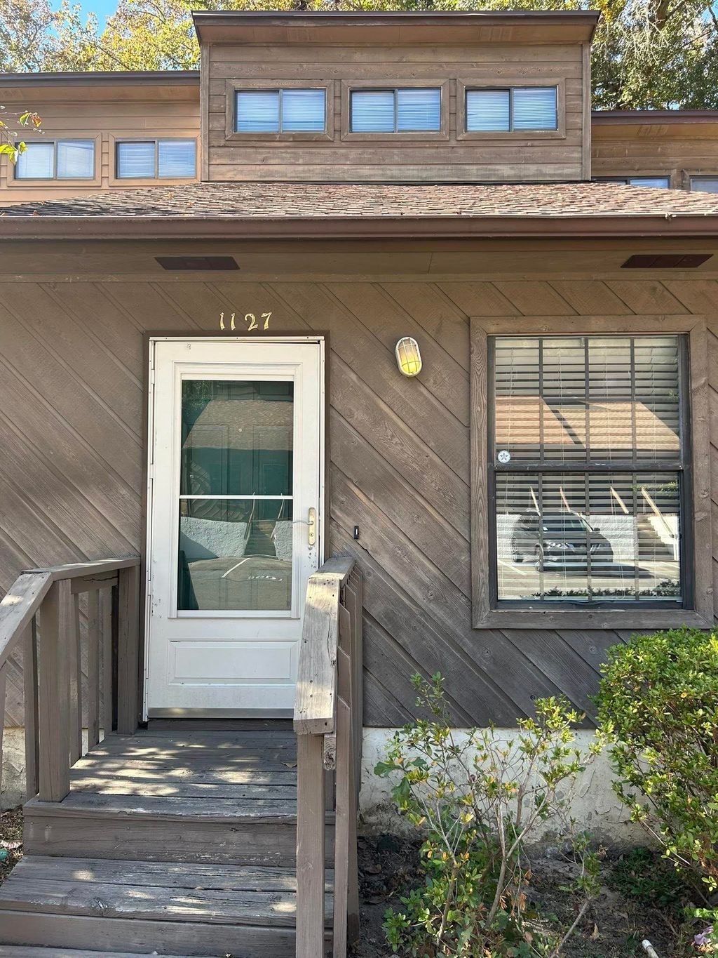 Photo of 1127 Ocala Road, Tallahassee, FL 32304 (MLS # 393531)