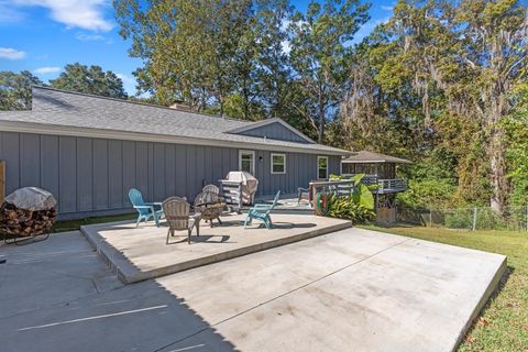 A home in TALLAHASSEE