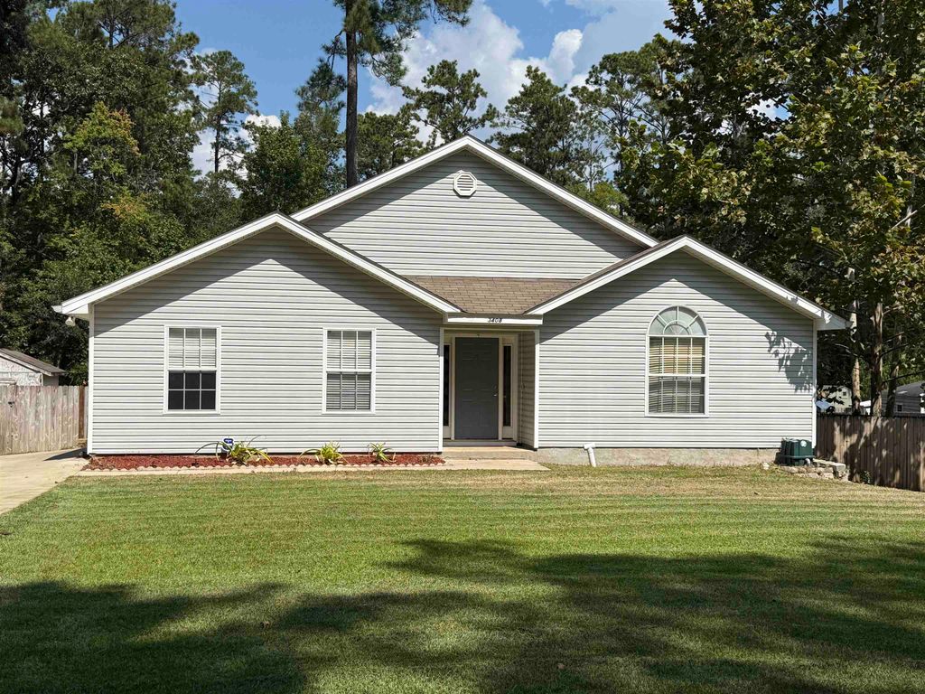 Photo of 3408 Cedarwood Trail, Tallahassee, FL 32312 (MLS # 391919)