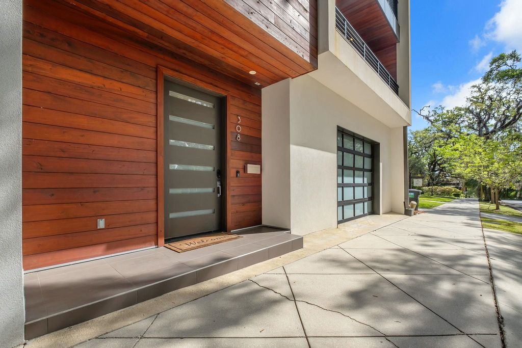 Photo of 308 E Park Avenue, Tallahassee, FL 32301 (MLS # 398130)