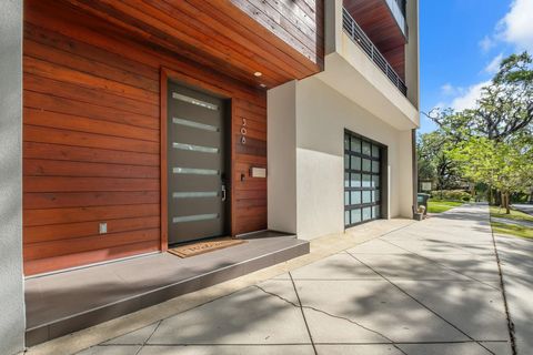 Tiny photo for 308 E Park Avenue, Tallahassee, FL 32301 (MLS # 398130)