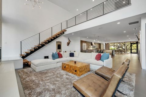 Tiny photo for 308 E Park Avenue, Tallahassee, FL 32301 (MLS # 398130)