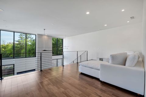 Tiny photo for 308 E Park Avenue, Tallahassee, FL 32301 (MLS # 398130)