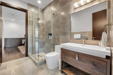 Tiny photo for 308 E Park Avenue, Tallahassee, FL 32301 (MLS # 398130)