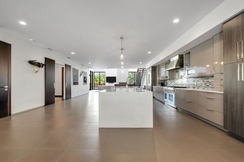 Tiny photo for 308 E Park Avenue, Tallahassee, FL 32301 (MLS # 398130)