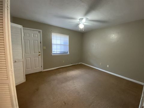 Tiny photo for 1159 Ocala Road, Tallahassee, FL 32304 (MLS # 399386)