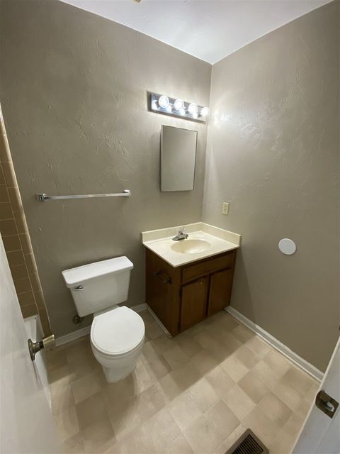 Tiny photo for 1159 Ocala Road, Tallahassee, FL 32304 (MLS # 399386)