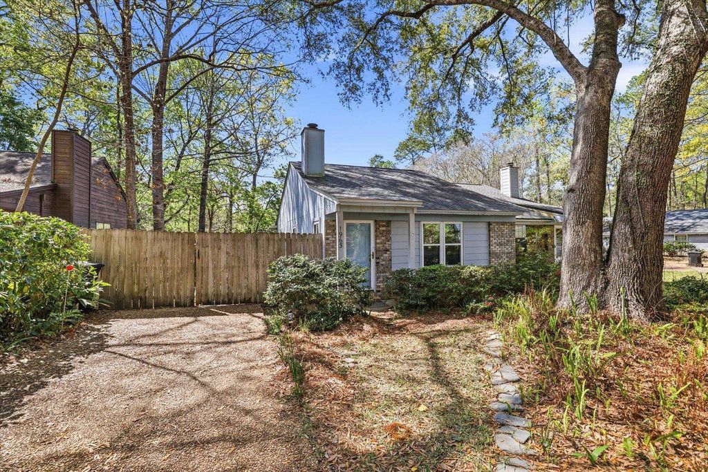 Photo of 1963 RAIN VALLEY Court, Tallahassee, FL 32308 (MLS # 397387)