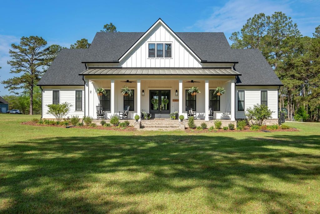 Photo of 14091 High Hills Circle, Tallahassee, FL 32312 (MLS # 398111)