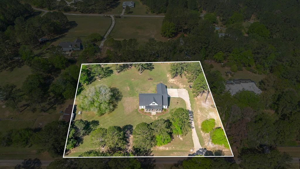 Photo of 14091 High Hills Circle, Tallahassee, FL 32312 (MLS # 398111)