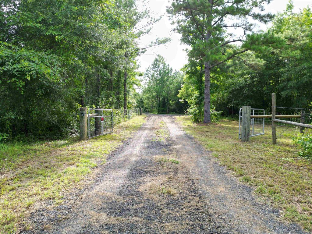 Photo of XXX Greensboro Highway, Quincy, FL 32351 (MLS # 389010)