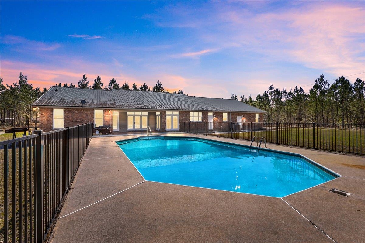 100 W Davis Walker Road