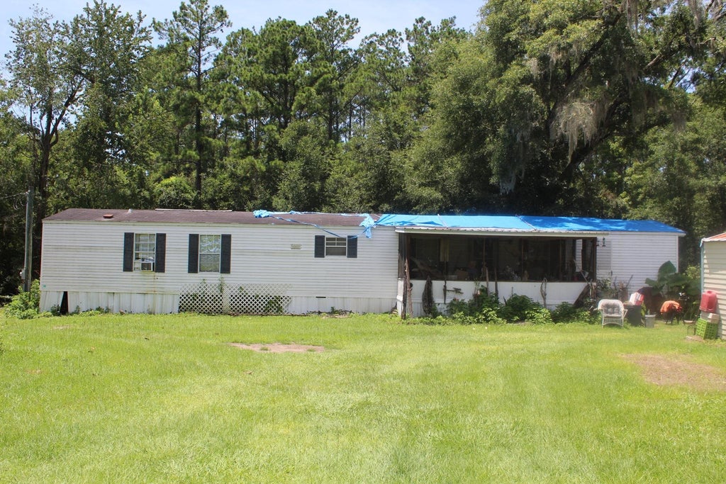 Photo of 626 SW Wyoming Avenue, Lamont, FL 32336 (MLS # 403097)