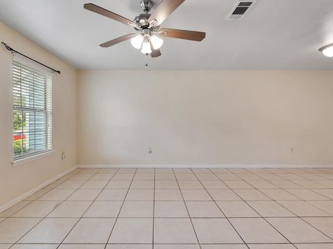 Tiny photo for 2221 S Timberwood Circle, Tallahassee, FL 32304 (MLS # 392676)