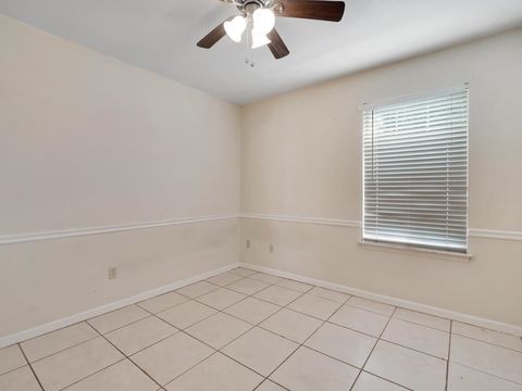 Tiny photo for 2221 S Timberwood Circle, Tallahassee, FL 32304 (MLS # 392676)