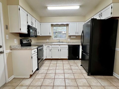 Tiny photo for 8653 Oak Forest Trail, Tallahassee, FL 32312 (MLS # 395621)