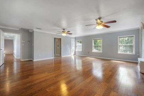 Tiny photo for 2218 Killarney Way, Tallahassee, FL 32309 (MLS # 391351)