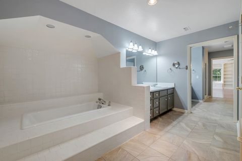 Tiny photo for 2218 Killarney Way, Tallahassee, FL 32309 (MLS # 391351)