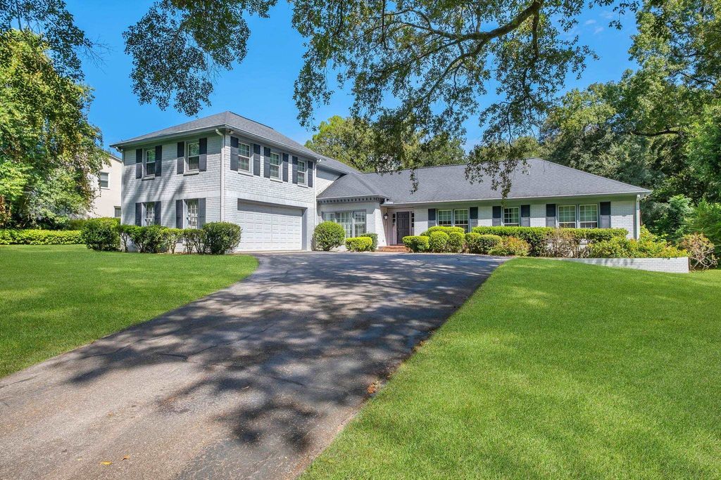 Photo of 2218 Killarney Way, Tallahassee, FL 32309 (MLS # 391351)