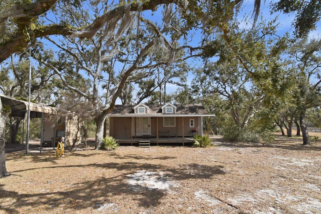Photo of 15942 Shell Drive, Perry, FL 32348 (MLS # 396350)