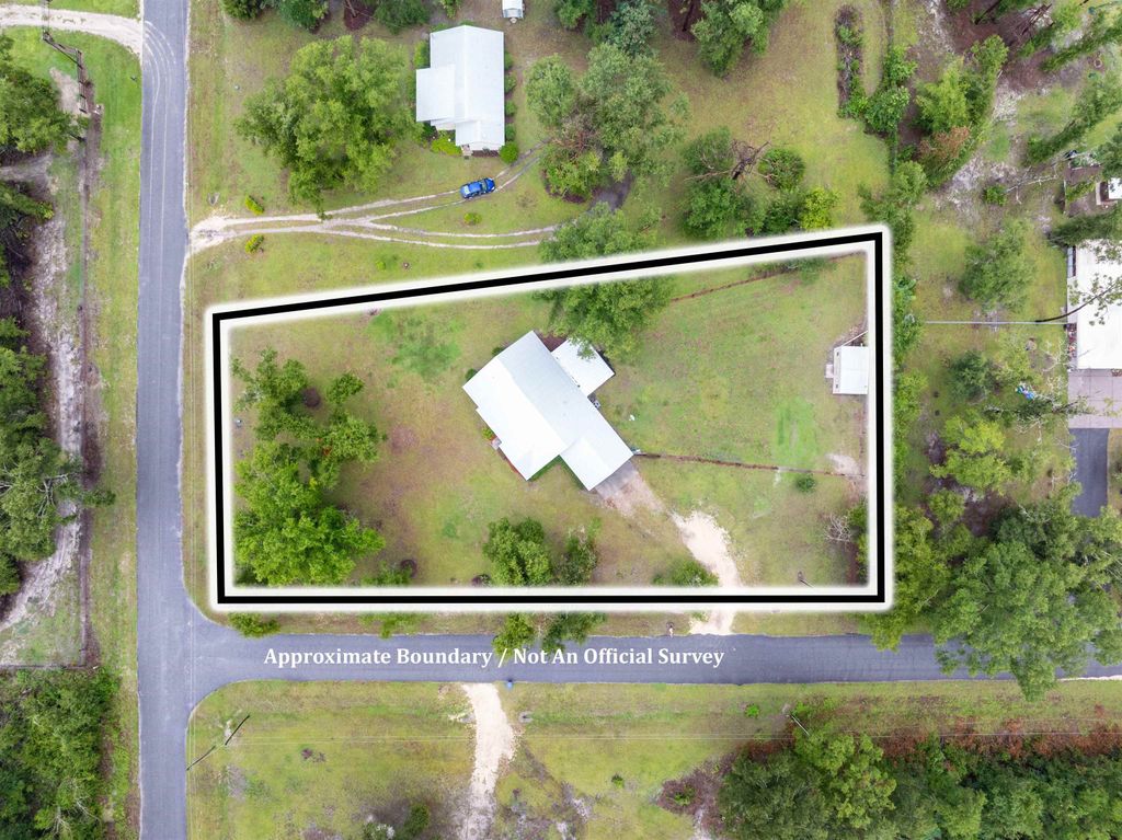 Photo of 135 NE Golden Rain Terrace, Lee, FL 32059 (MLS # 401505)