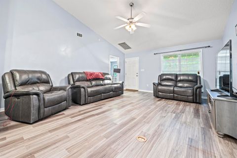 Tiny photo for 135 NE Golden Rain Terrace, Lee, FL 32059 (MLS # 401505)