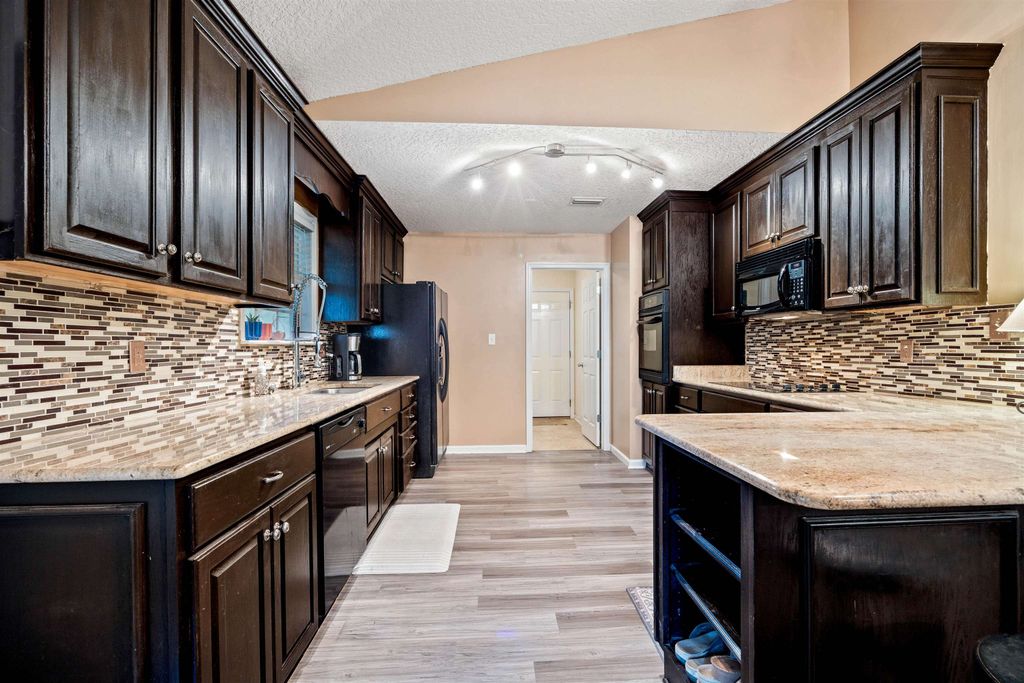 Photo of 135 NE Golden Rain Terrace, Lee, FL 32059 (MLS # 401505)