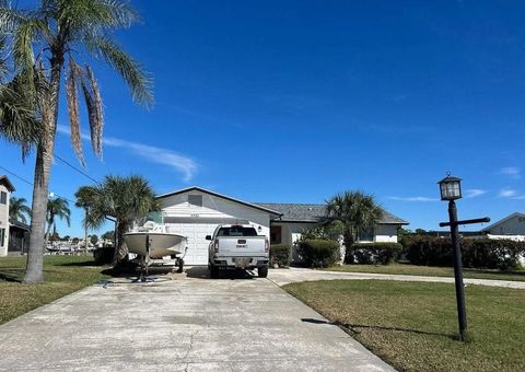 Photo of 4933 Waterside Drive, Port Richey, FL 34668 (MLS # 397907)