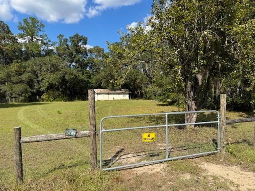Photo of XX Crystal Lane, Crawfordville, FL 32327 (MLS # 392340)