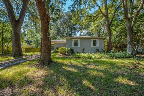 Photo of 217 Sinclair Rd, Tallahassee, FL 32312 (MLS # 390609)