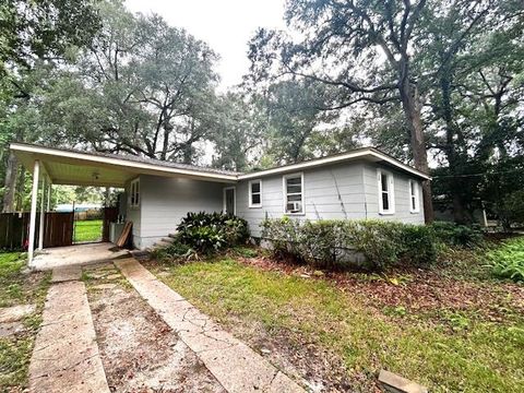 Tiny photo for 217 Sinclair Rd, Tallahassee, FL 32312 (MLS # 390609)