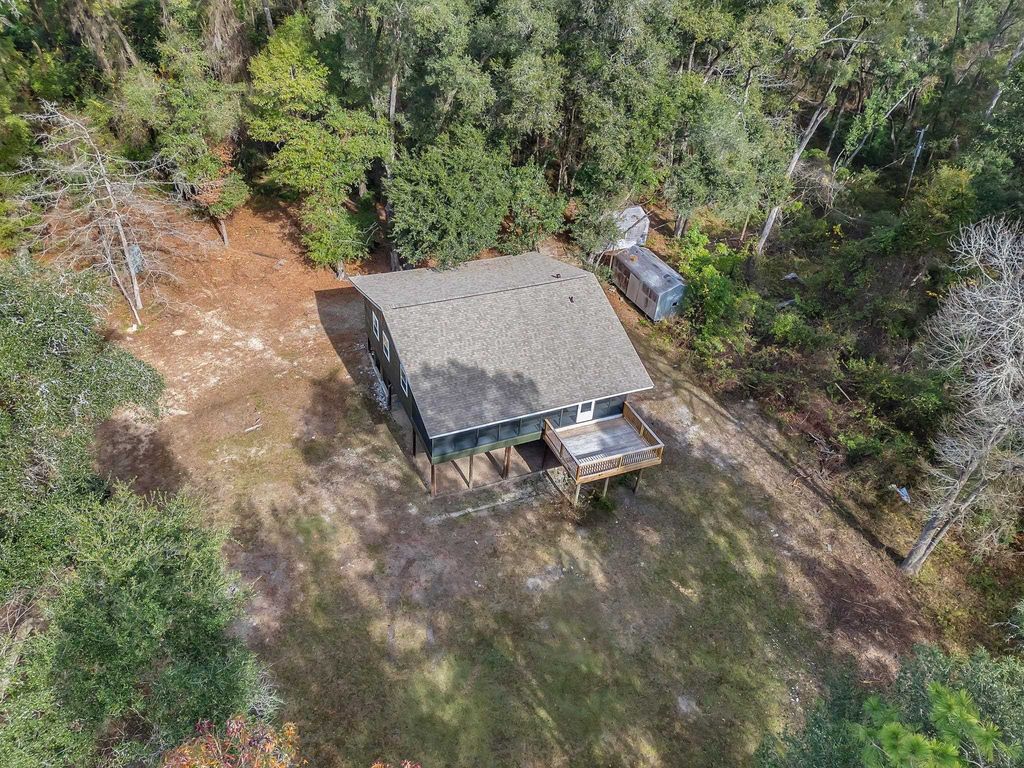 Photo of 9201 Road To The Lake Road, Tallahassee, FL 32317 (MLS # 394356)