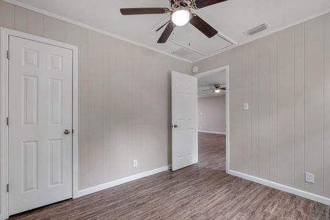 Tiny photo for 9201 Road To The Lake Road, Tallahassee, FL 32317 (MLS # 394356)