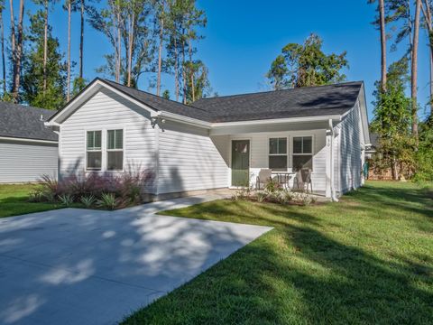 Tiny photo for 30 Menomini Street, Crawfordville, FL 32327 (MLS # 394433)