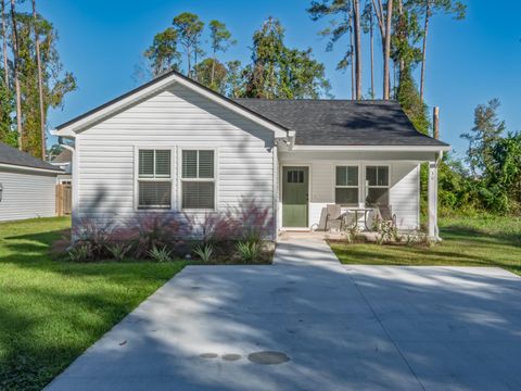 Photo of 30 Menomini Street, Crawfordville, FL 32327 (MLS # 394433)