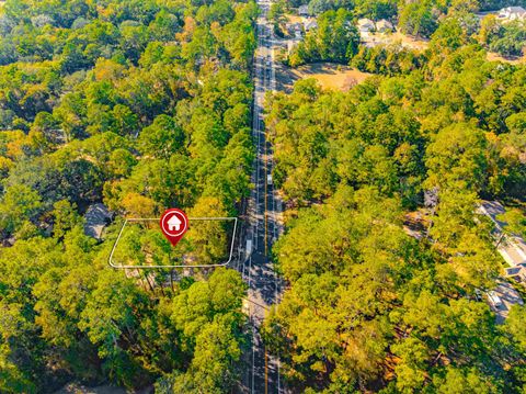 Tiny photo for 2424 Jolene Lane, Tallahassee, FL 32303 (MLS # 393374)