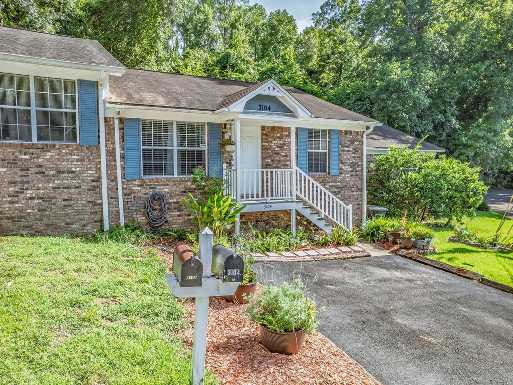 Photo of 3104 Oak Hammock Lane #U, Tallahassee, FL 32301 (MLS # 391754)