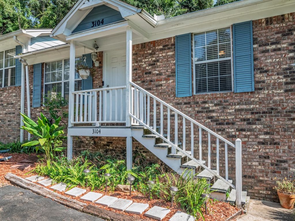 Photo of 3104 Oak Hammock Lane #U, Tallahassee, FL 32301 (MLS # 391754)
