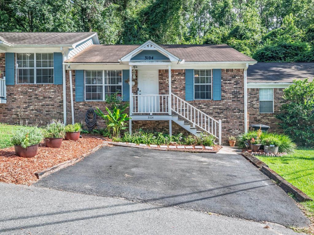 Photo of 3104 Oak Hammock Lane #U, Tallahassee, FL 32301 (MLS # 391754)