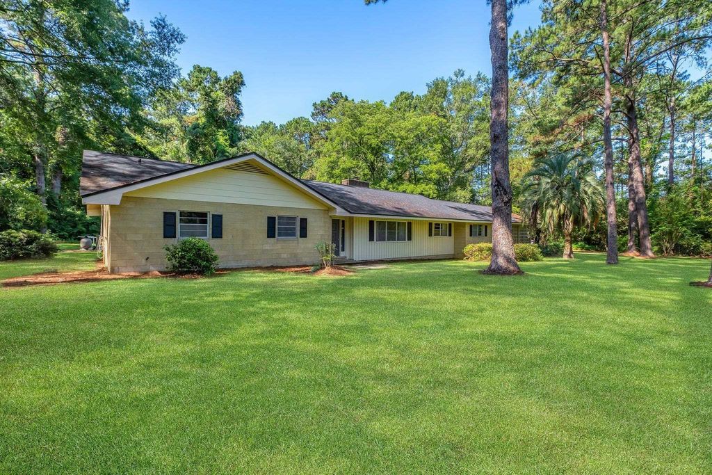 Photo of 9115 Conestoga Avenue, Tallahassee, FL 32309 (MLS # 388253)