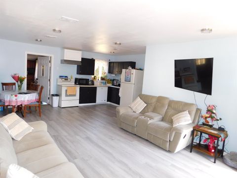 Tiny photo for 761 S Madison Street, Quincy, FL 32351 (MLS # 399273)